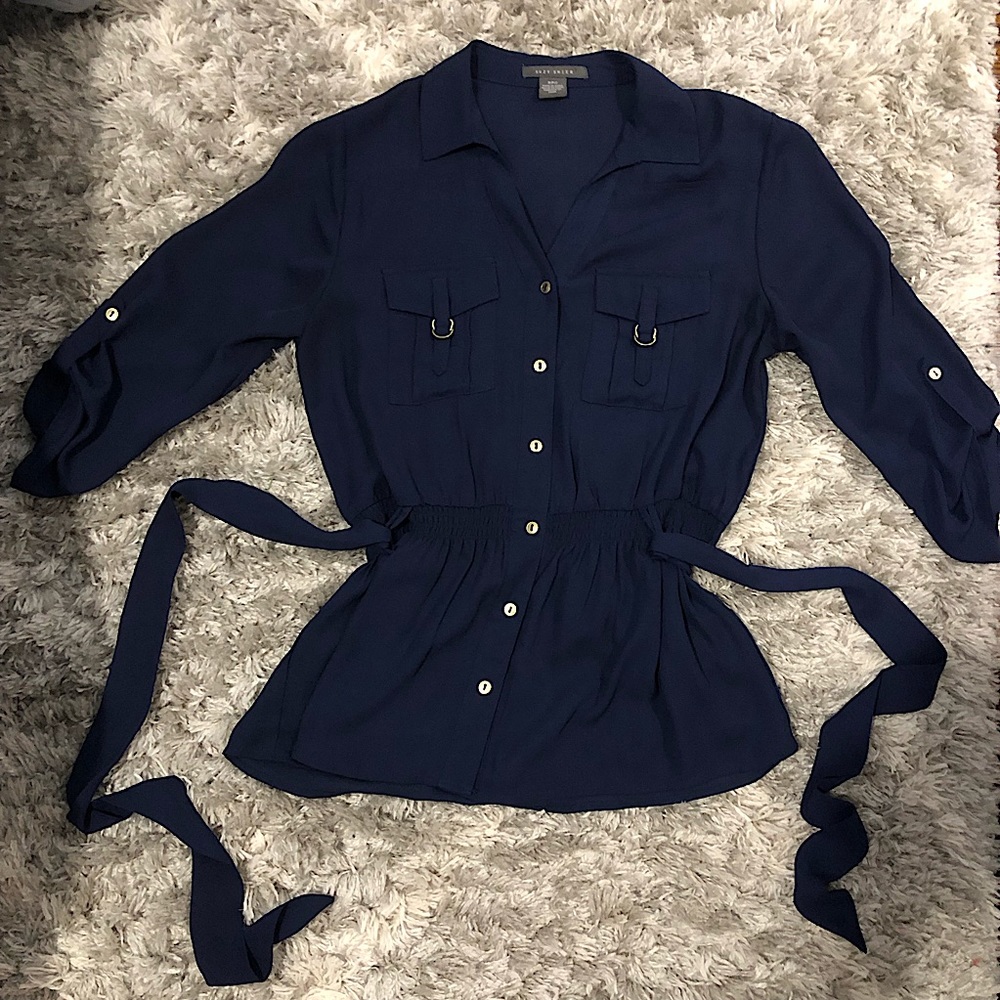 Suzy Shier Blue Tie-Waist Button-Front Tunic Blouse
